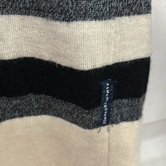 ARMANI EXCHANGE V neck merino wool sweater.  Size M. - Picture 4 of 9